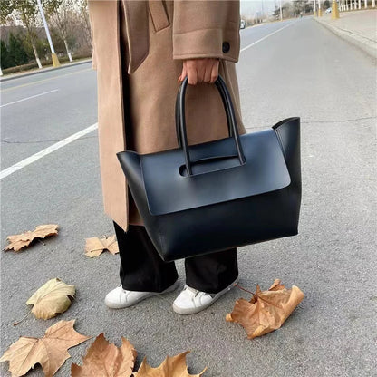 Retro Chic Oversized Laptop Tote Bags – Fashionable & Versatile Women’s Travel & Work Bag