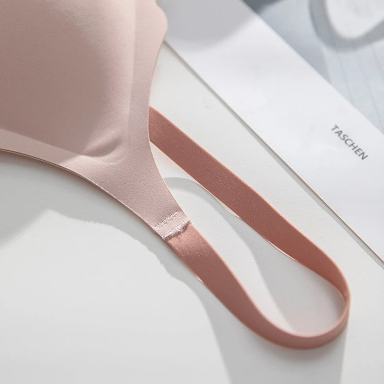 Seamless Sports Bra for Women – Lightweight Rims-Free Design with Gentle Breast Lift, Ideal for Small Bust and Everyday Underwear Comfort
