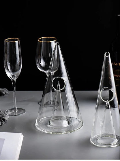 Borosilicate Glass Wine Decanter – Elegant Pyramid Waterfall Carafe Enhances Aroma, Aerates Wine, and Elevates Every Pouring Ritual