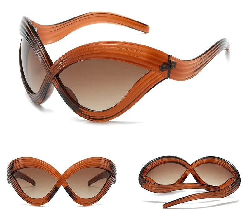 Oversized Cat Eye Futuristic Sunglasses – UV400 Y2K Punk-Style 2000s Party Glasses for Bold Summer Fashion and Cool Statement Looks