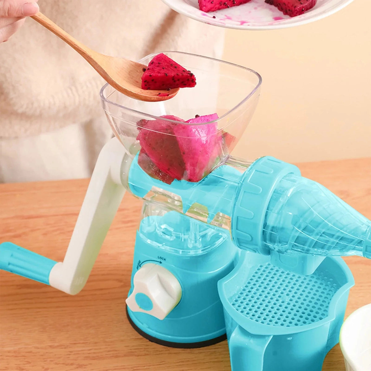 Manual Rotary Juicer with Stainless Blades – Portable Hand-Cranked Tool for Fresh Juice Extraction