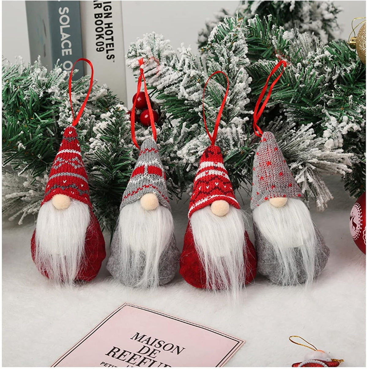Santa Faceless Gnome Wall Decor – Adorable Hanging Christmas Dwarf Ornament for Xmas Trees, Holiday Dinners, Festive Home Styling, and Cozy Seasonal Atmosphere