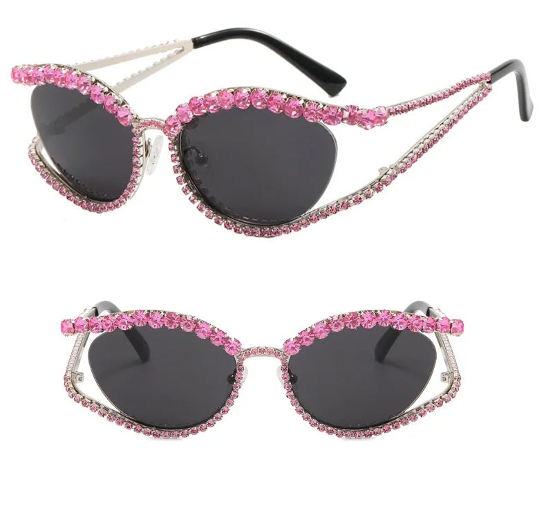 Diamond Cat Eye Hollow Concave Sunglasses – Trendsetting Street Photography Eyewear with Bold 3D Lens Shape for Fashion-Forward Women