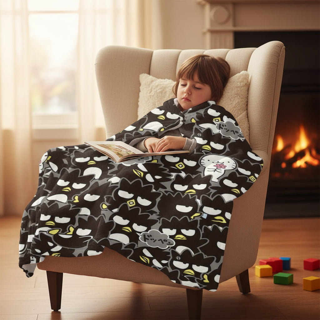 Kitty Flannel Blanket –  Soft Plush Throw with Cat & Floral Pattern for Bed, Couch & Travel Comfort