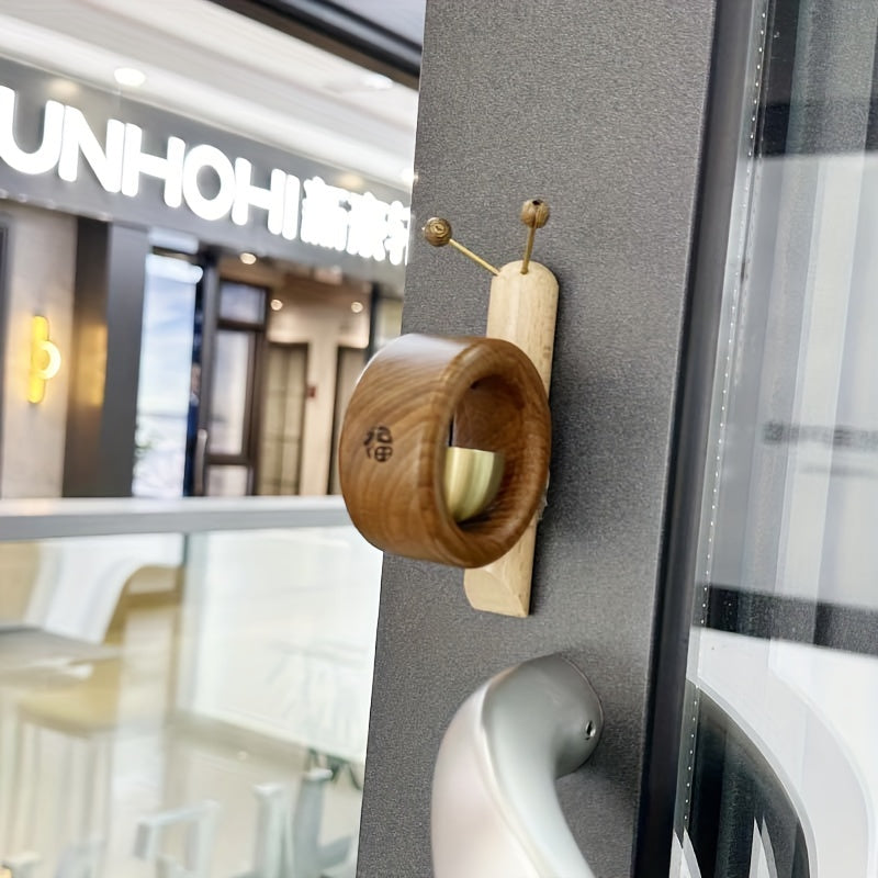 Snail-Shaped Wooden Dopamine Doorbell – Cute Bird Wind Chimes for Entrance Decor, Opening Reminder & Whimsical Housewarming Gift