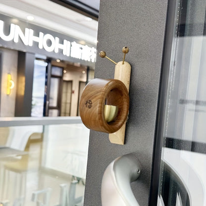 Snail-Shaped Wooden Dopamine Doorbell – Cute Bird Wind Chimes for Entrance Decor, Opening Reminder & Whimsical Housewarming Gift