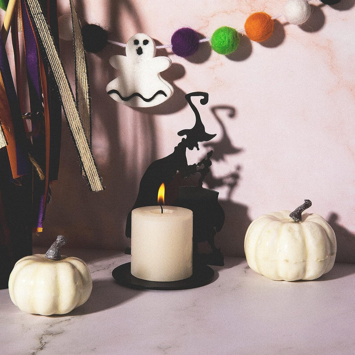 Halloween Witch and Black Cat Figurine – Wooden Apothecary Desk Ornament for Spooky Party Atmosphere, Home Decoration, and Craft Display
