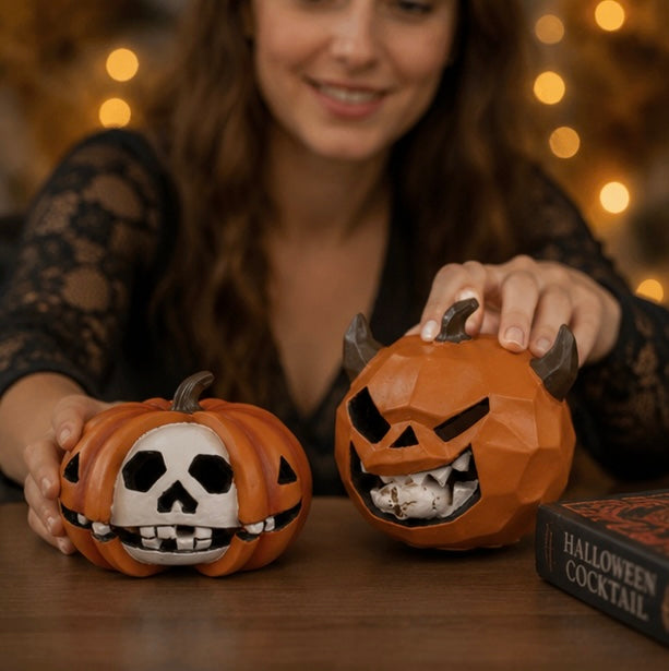Halloween Pumpkin Skull Resin Figurine – Horror-Themed Decorative Ornament for Desktop Display, Creepy Crafts, and Festive Haunted Atmosphere Props