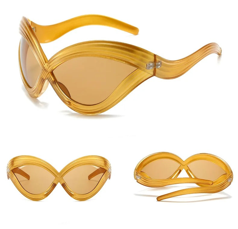 Oversized Cat Eye Futuristic Sunglasses – UV400 Y2K Punk-Style 2000s Party Glasses for Bold Summer Fashion and Cool Statement Looks