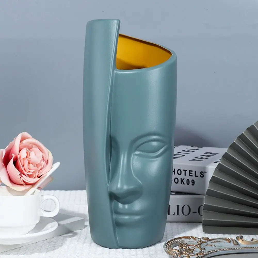 Abstract Face Nordic Plastic Flower Vase – Shatterproof Modern Pot for Bold Floral Displays & Artistic Home Styling