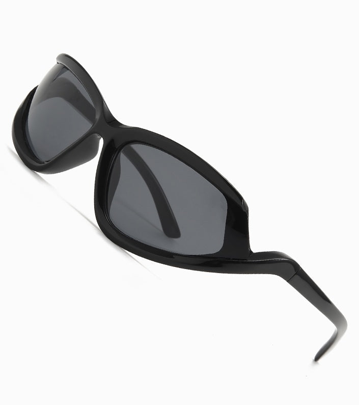 High-End Cycling Sunglasses – Sporty Notched Lens Design for Maximum UV Protection and Style