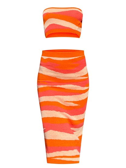 Contrast Knit Two-Piece Set – Strapless Tube Top and Bodycon Midi Skirt Outfit for Summer Nights and Parties