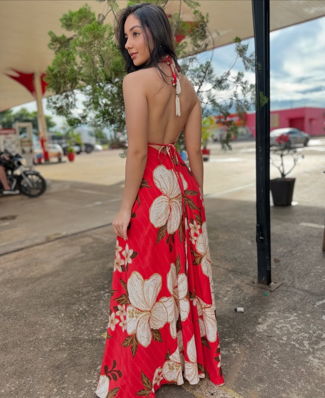 Off-Shoulder Printed Fairy Long Dress – Elegant V-Neck Strap Evening Gown for Women, Flowing Temperament Skirt Perfect for Spring, Summer Parties, and Romantic Occasions