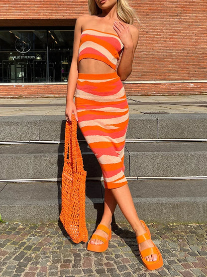 Contrast Knit Two-Piece Set – Strapless Tube Top and Bodycon Midi Skirt Outfit for Summer Nights and Parties
