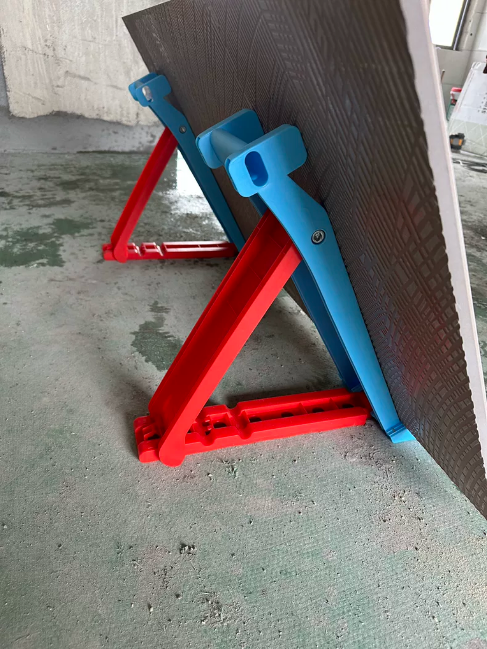 Plywood Panel & Drywall Handling Tool – Large Carrier with Chamfering, Cutting, and Masonry Function for Ceramic, Porcelain, and Tile Work