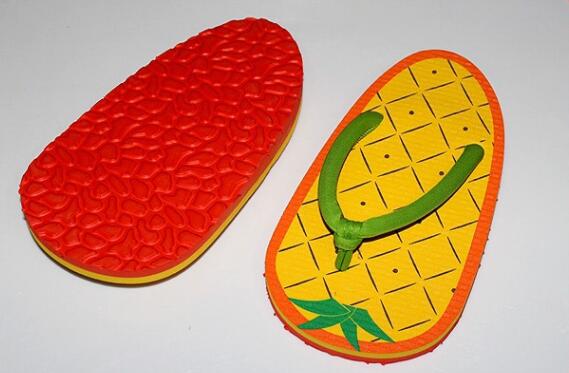 Cute Summer Fruit Flip Flops – Colorful Cartoon Pattern Non-Slip Beach Sandals for Women and Kids Summer Comfort Wear