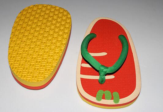 Cute Summer Fruit Flip Flops – Colorful Cartoon Pattern Non-Slip Beach Sandals for Women and Kids Summer Comfort Wear
