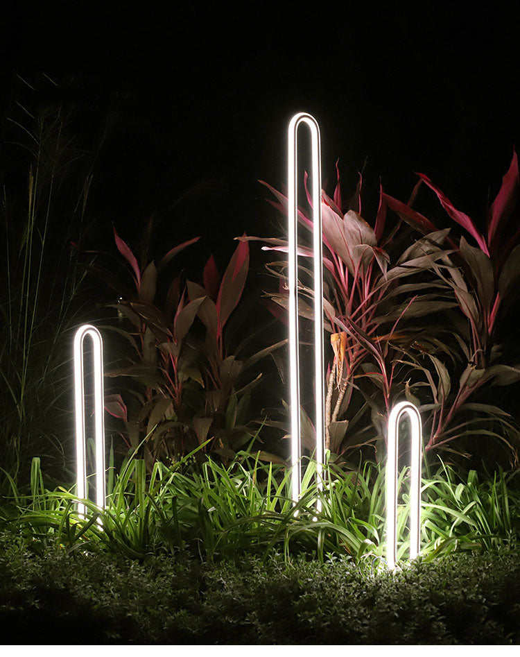 Minimalist Outdoor LED Lawn Lamp – Waterproof Round Garden Light for Pathways, Villas, Courtyards, and Landscape Decor