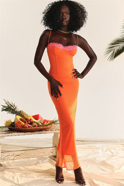 Lace Patchwork Maxi Dress – Sexy Spaghetti Strap Backless Club Dress with Batwing Sleeves for Elegant Nights Out