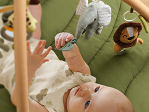 Baby Play Gym and Activity Mat – Oversized Leafy Playpen with 6 Removable Toys for Early Learning, Crawling, and Sensory Development