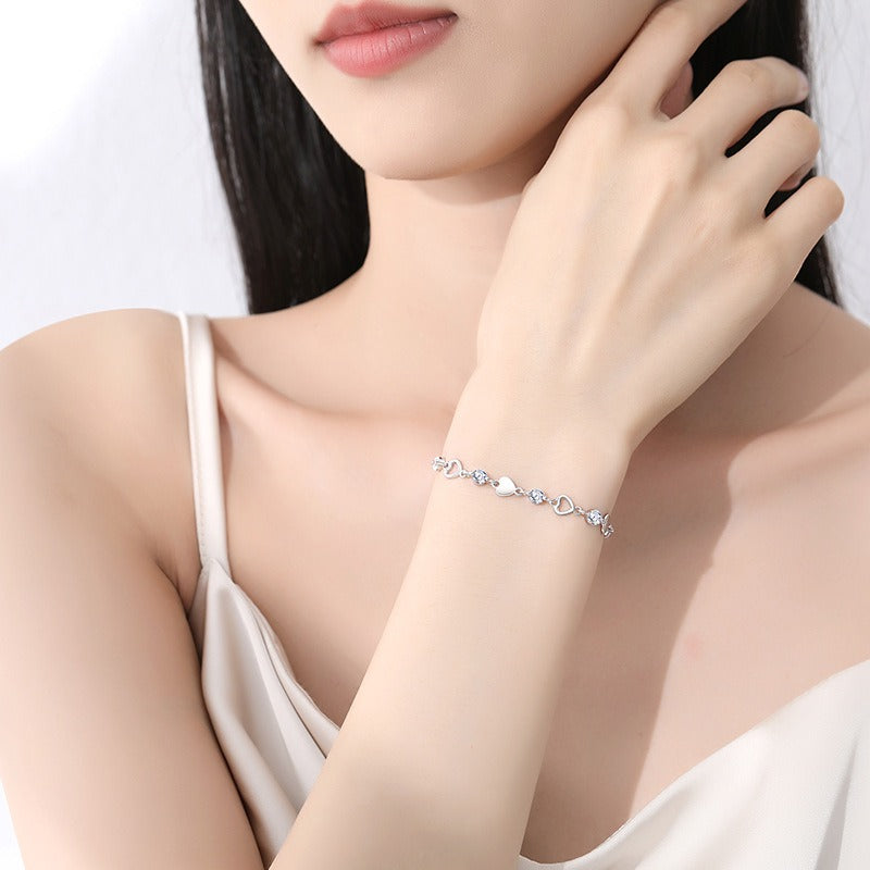 Sterling Silver Heart Zircon Bracelet – 925 Sparkling Adjustable Chain Jewelry with Elegant Korean Design for Women, Romantic Gifts and Parties