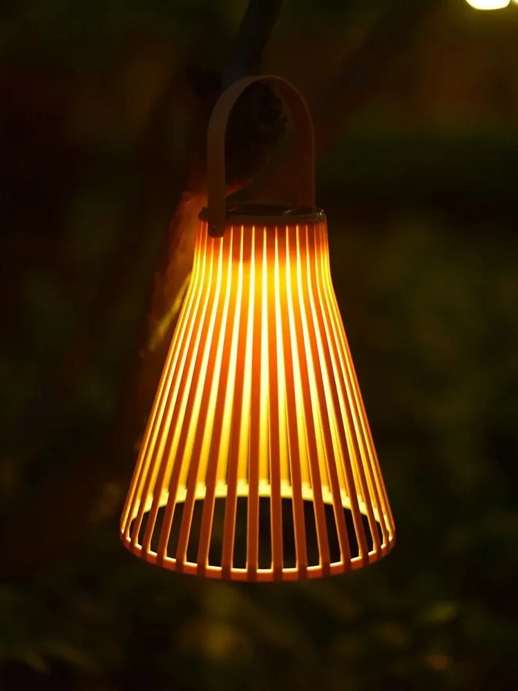 Solar Rattan Hanging Lamp – Waterproof Outdoor Projection Light for Gardens, Villas, Balconies, Camping and Patios with Warm Decorative Atmosphere