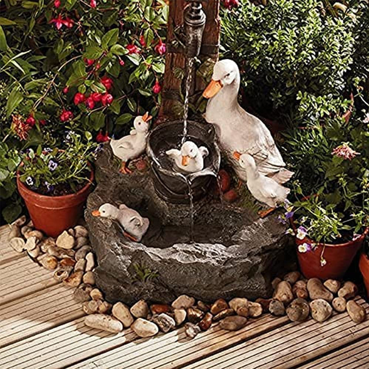 Resin Duck Family Water Fountain – Outdoor Sun Fountain Sculpture for Patio, Garden Landscaping, Decorative Water Feature Home & Yard Decor