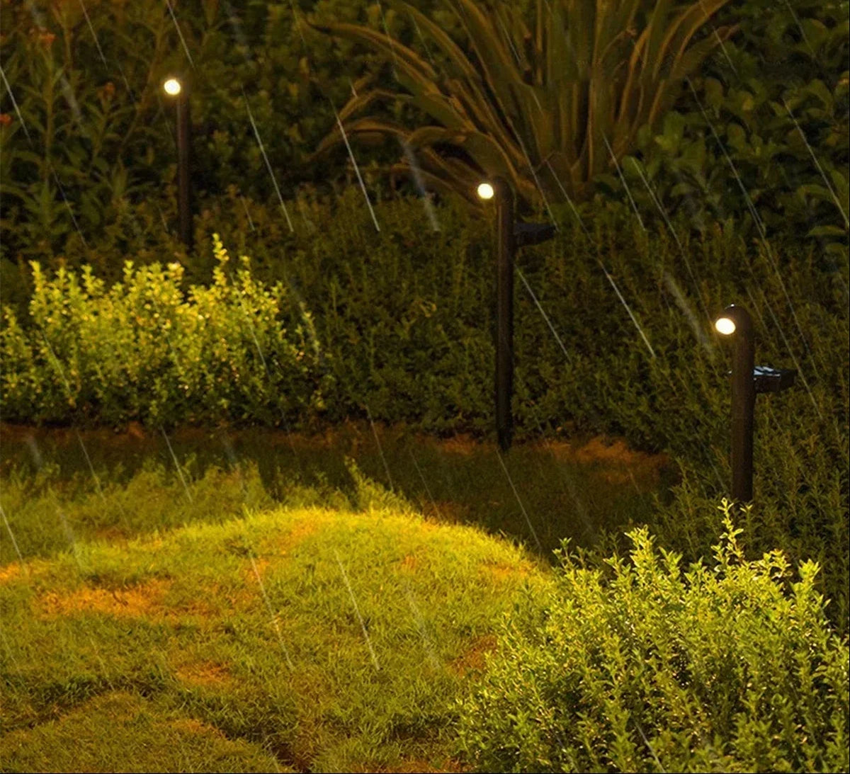 Warm White Solar Pathway Lights – Waterproof Garden Stake Lamps for Walkways, Lawns, Driveways and Cozy Outdoor Landscape Illumination