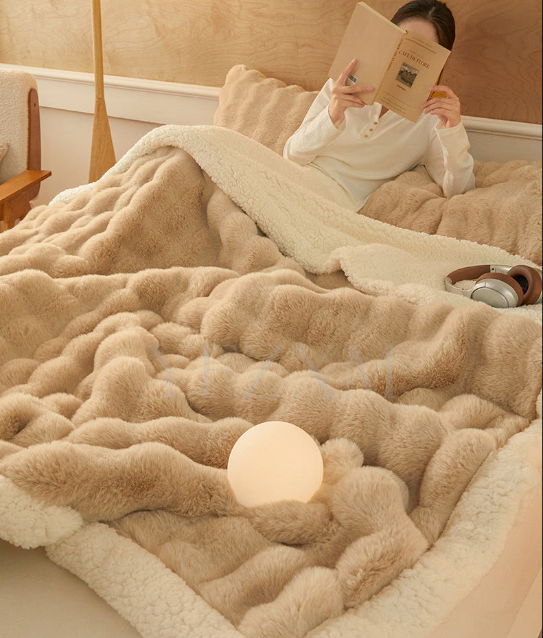 Luxury Faux Rabbit Fur Blanket – Thick Double Layer Plush Winter Bed and Sofa Throw for Cozy Warmth, Soft Comfort and Elegance