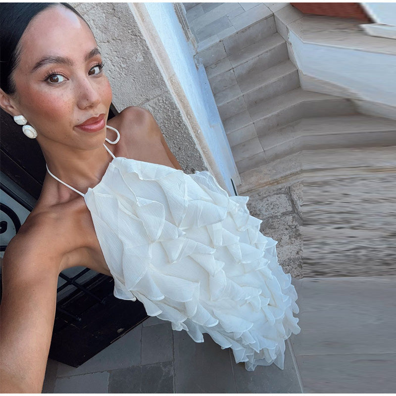 Elegant Off-Shoulder White Backless Ruffle-Edge Maxi Dress – Loose Summer Beach Outfit for Women, Flowy Party Vacation Fashion Robe