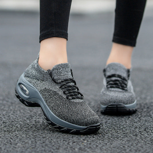 Women’s Fashion Slip-On Sneakers – Comfortable Casual Flat Shoes with Plus Size Fit, Lightweight Breathable Everyday Walking Sneakers for Women