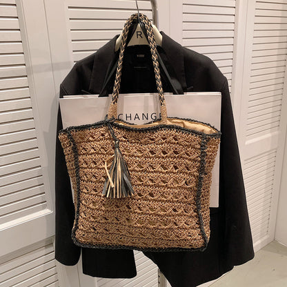 Boho Woven Straw Beach Tote Bag – Rattan Summer Handbag with Tassel Handles for Vacation and Daily Chic Looks
