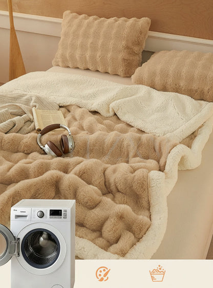 Luxury Faux Rabbit Fur Blanket – Thick Double Layer Plush Winter Bed and Sofa Throw for Cozy Warmth, Soft Comfort and Elegance