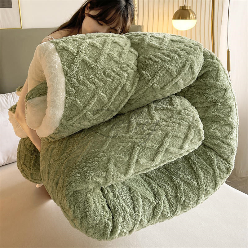Super Thick Winter Blanket – Warm Artificial Lamb Cashmere Weighted Comforter for Beds and Sofas with Cozy Autumn Cold Weather Comfort