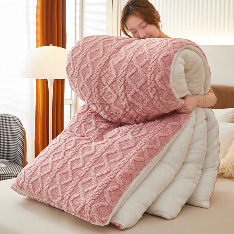 Super Thick Winter Blanket – Warm Artificial Lamb Cashmere Weighted Comforter for Beds and Sofas with Cozy Autumn Cold Weather Comfort
