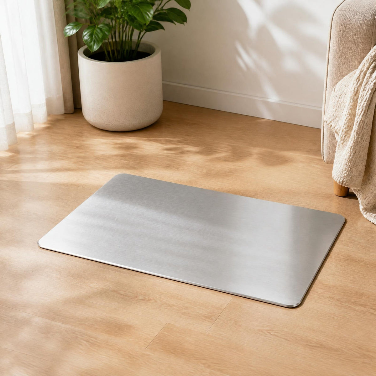 Stainless Steel Pet Cooling Pad – Summer Heat-Dissipation Plate for Dogs and Cats with Durable, Easy-Clean Cooling Surface