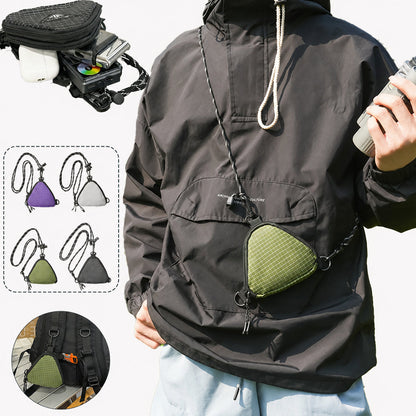 Japanese-Style Men’s Shoulder Bag – Compact Contrast Triangle Crossbody Pouch for Headphones, Keys, Workwear Outfits and Casual Everyday Carry