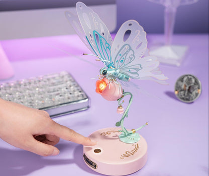 Mechanical Butterfly 3D Puzzle – DIY Wooden Model with Fluttering Wings and LED Lighting for Creative Collectors