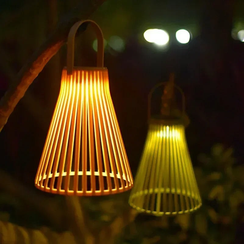 Solar Rattan Hanging Lamp – Waterproof Outdoor Projection Light for Gardens, Villas, Balconies, Camping and Patios with Warm Decorative Atmosphere