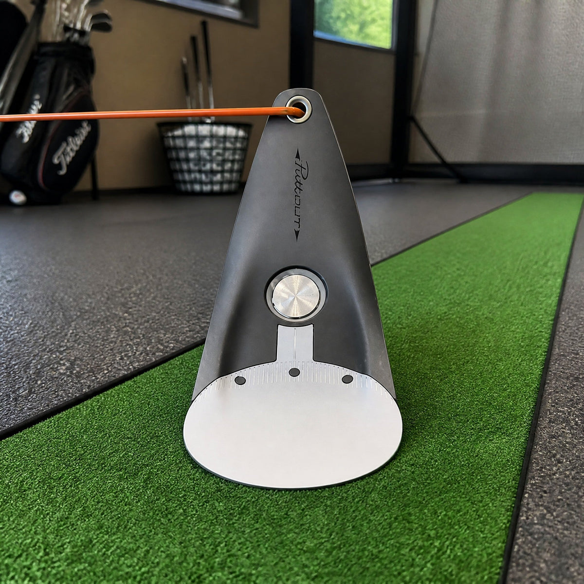 Portable Golf Putter Alignment Tool – Foldable Indoor and Outdoor Practice Holder with Triple Aim Points for Stable, Accurate Putting Training