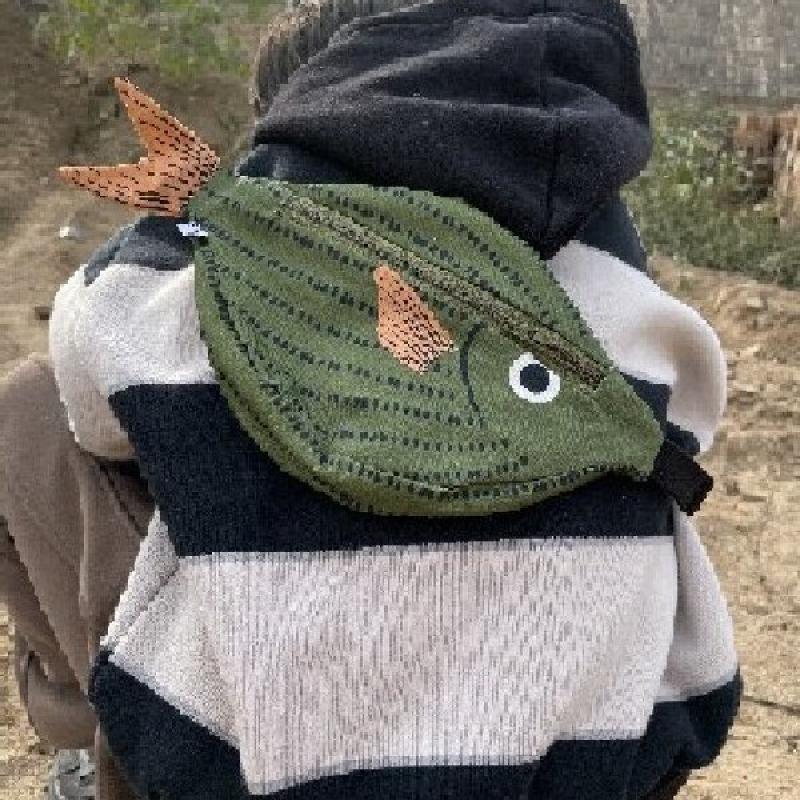 Kid’s Tropical Fish Waist Bag – Green Waterproof Coin Holder Crossbody Purse for Children’s Travel, Outdoor Adventures & Everyday Lightweight Storage