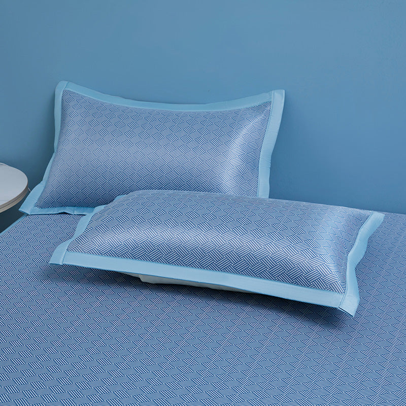 Cooling Ice Silk Mattress Pad – Carbon Fiber Summer Bed Mat with Wide Edging and Pillowcase for Cool, Comfortable Nighttime Sleep