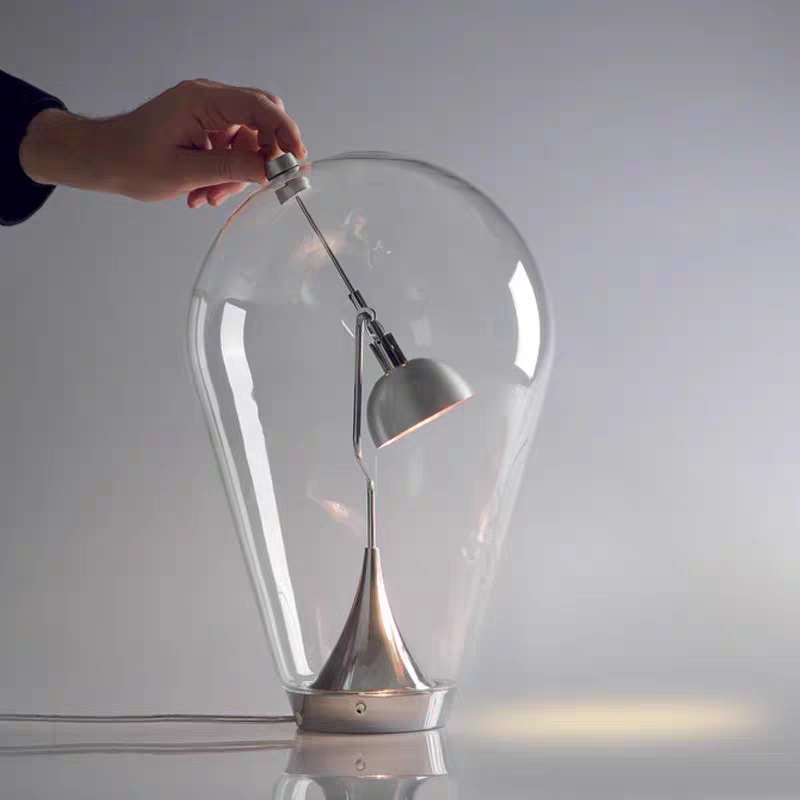Nordic Magnetic Gravity Table Lamp – Adjustable Designer LED Bedside Light for Reading, Bedrooms and Modern Home Decor