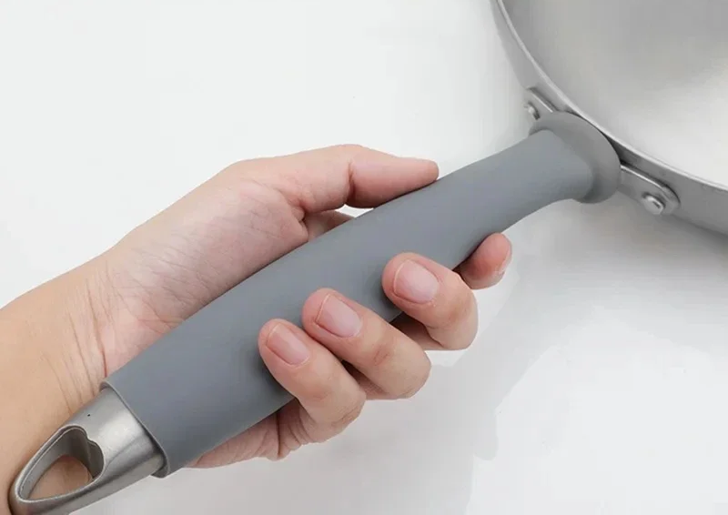 Heat-Resistant Rubber Pan Handle Sleeve – Anti-Scalding Pot Grip Protector for Frying Pans, Skillets & Kitchen Cookware Safety