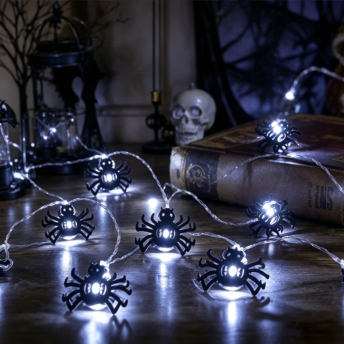 LED Halloween Spider String Lights – Battery-Operated Spooky Hanging Lamps for Gardens, Bedrooms, Parties and Haunted Home Atmosphere Decor