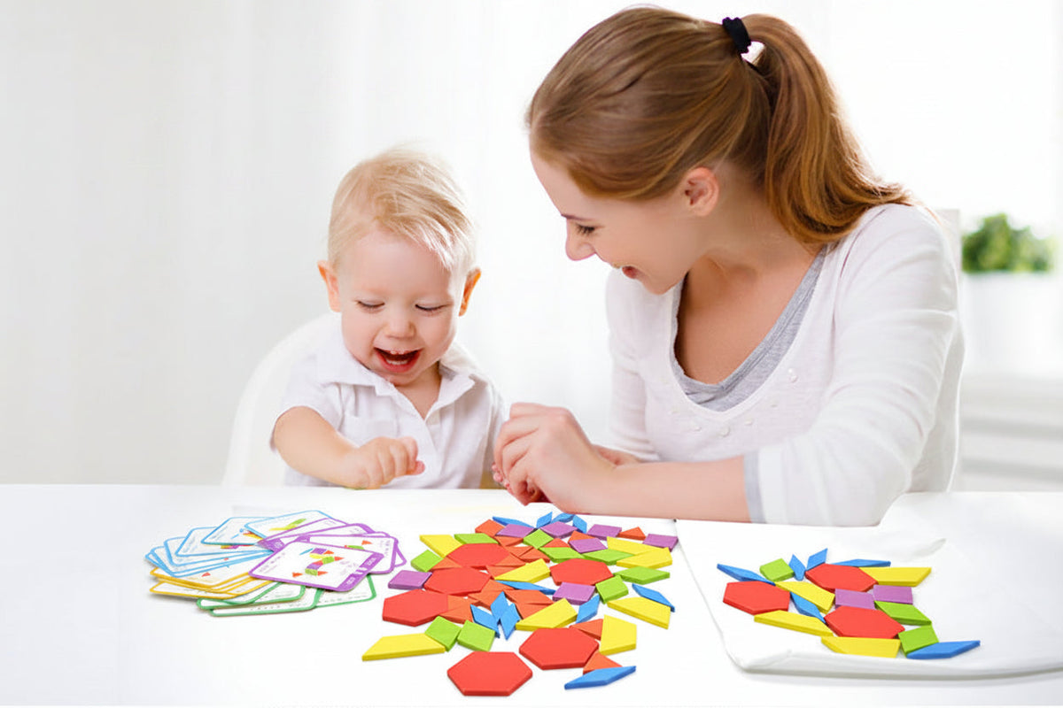 Wooden Pattern Blocks Set – 155-Piece Montessori Geometric Tangram Puzzle for Kids Developing Shape Recognition, Fine Motor Skills and Creativity