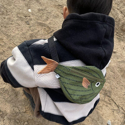 Kid’s Tropical Fish Waist Bag – Green Waterproof Coin Holder Crossbody Purse for Children’s Travel, Outdoor Adventures & Everyday Lightweight Storage