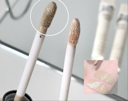 Natural-Look Concealer – Lightweight Moisturizing Coverage for Dark Circles, Acne Marks and Uneven Skin with Smooth, Non-Cakey Everyday Finish