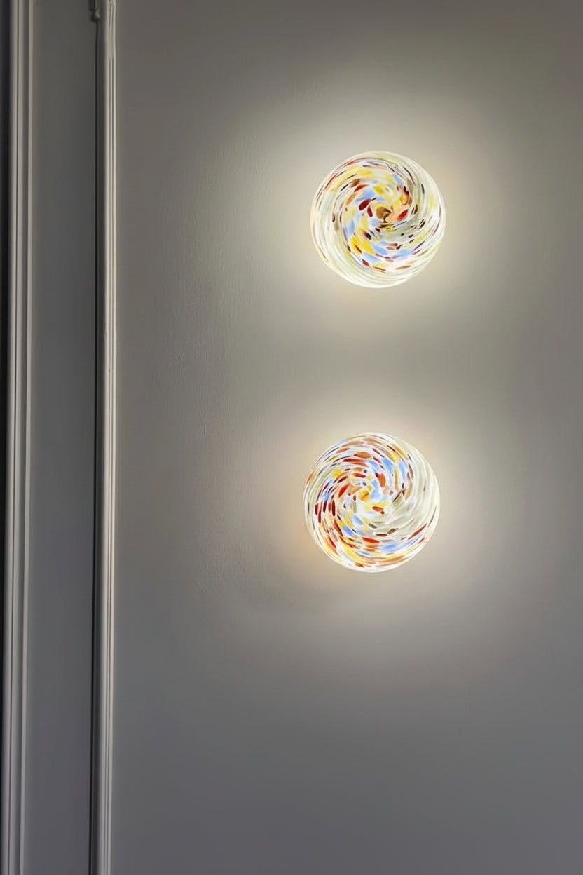 Stained Glass Globe Wall Lamp – Concealed-Base Round Ball Sconce for Bedrooms, Bedside Areas, Living Rooms and Warm Artistic Ambience