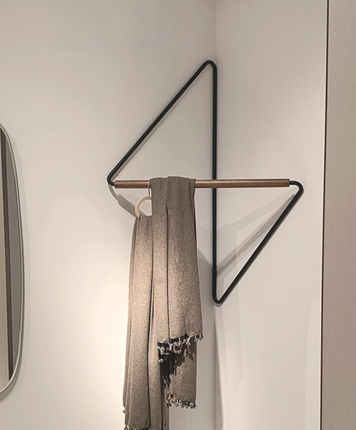 Wooden Corner Coat Hanger – Designer-Style Hanger for Elegant Organization (45x60cm)